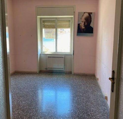 Appartamento a Cosenza in Piazza Carlo F. Bilotti, 50 - Foto 2