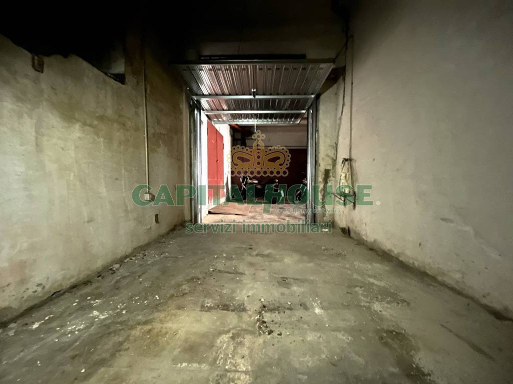 Box / garage a Santa maria capua vetere in Via Carlo Sant'Agata - Foto 4