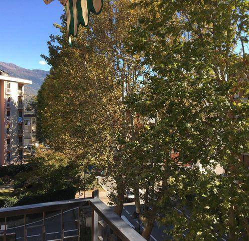 Appartamento a Aosta in Via St. Martin De Corleans - Foto 4