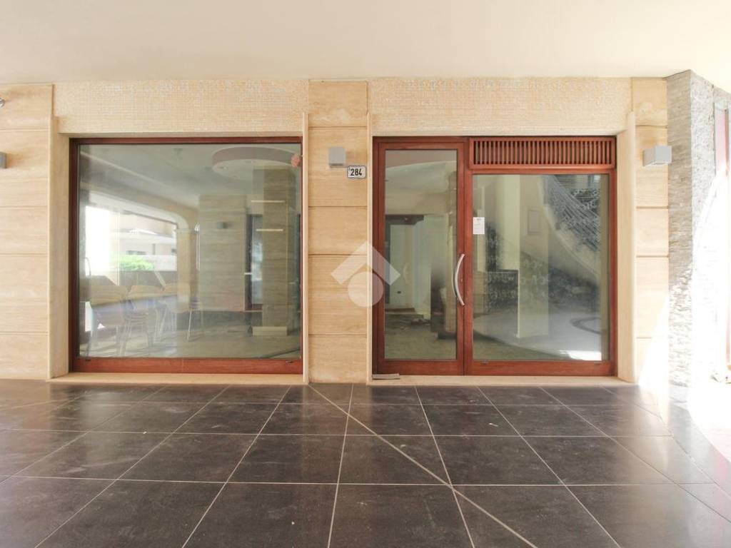 Immobile a Silvi in Locale Commerciale Via Roma, 284 - Foto 2