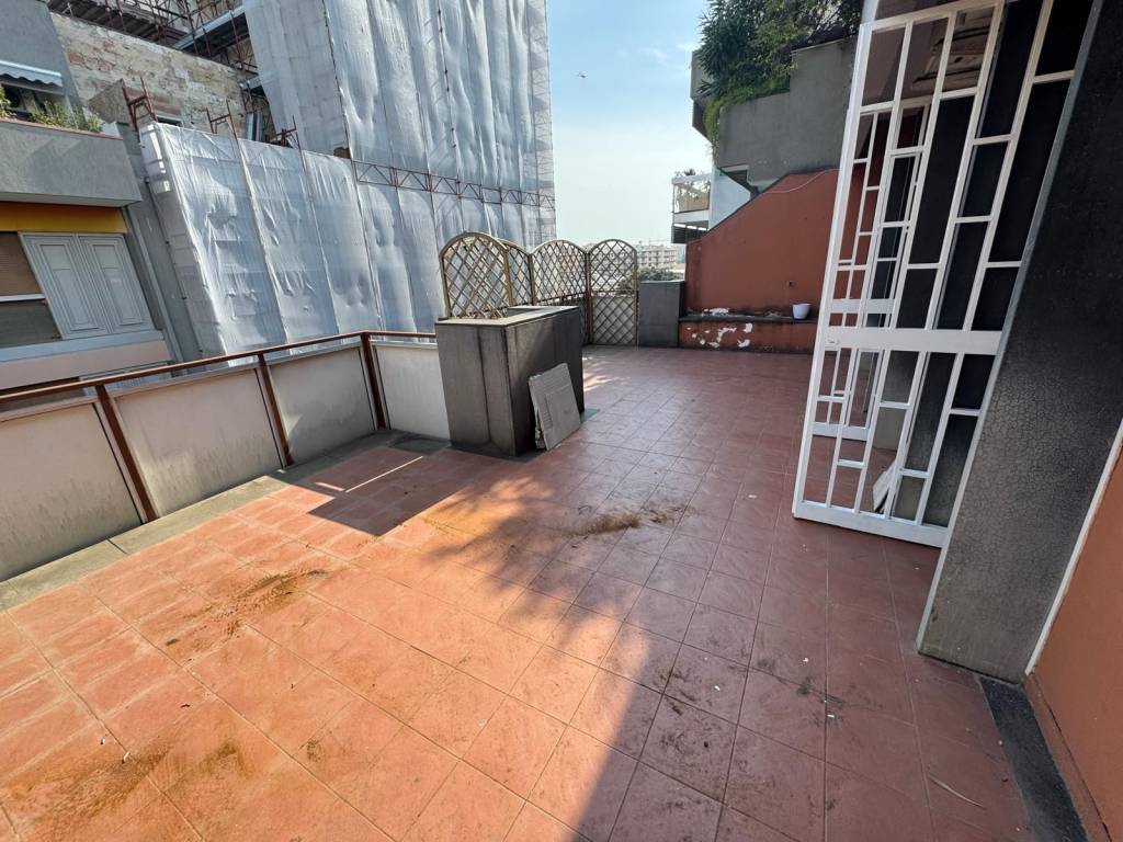 Attico / mansarda a Bari in Via Raffaele De Cesare - Foto 5