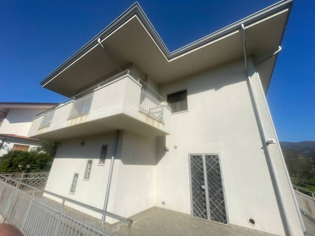 Villa a Montalto uffugo in Via Coretta, 16 - Foto 3