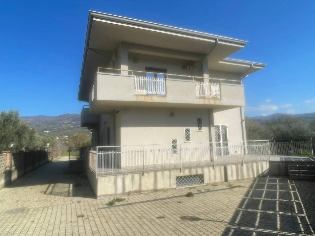 Villa a Montalto uffugo in Via Coretta, 16 - Foto 4