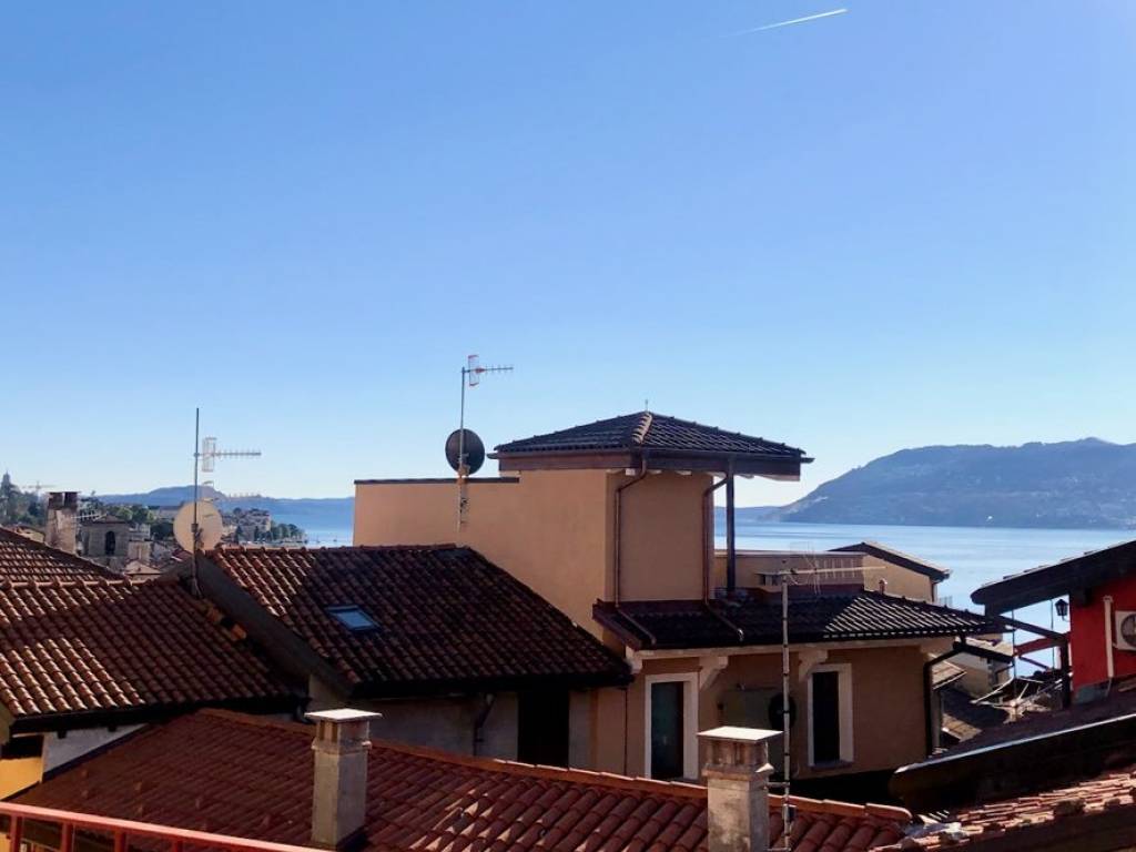 Appartamento a Verbania in Via Mario Bobbio, 14 - Foto 2