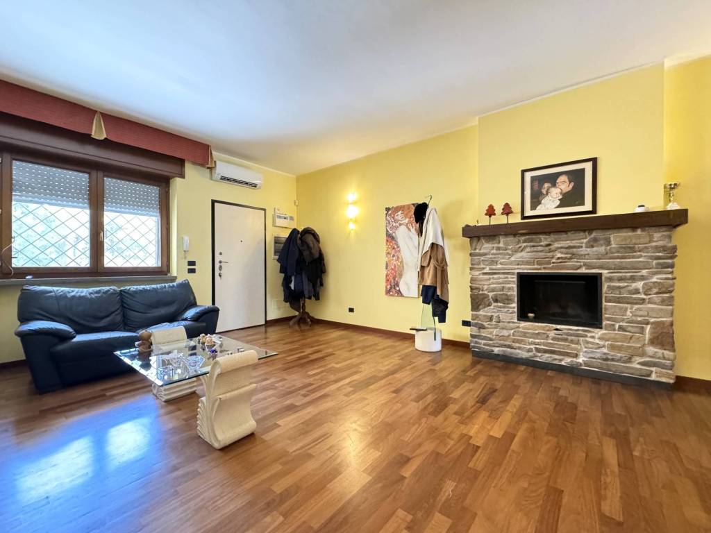 Villa a Surbo in Via Cosimo De Giorgi, 74 - Foto 4