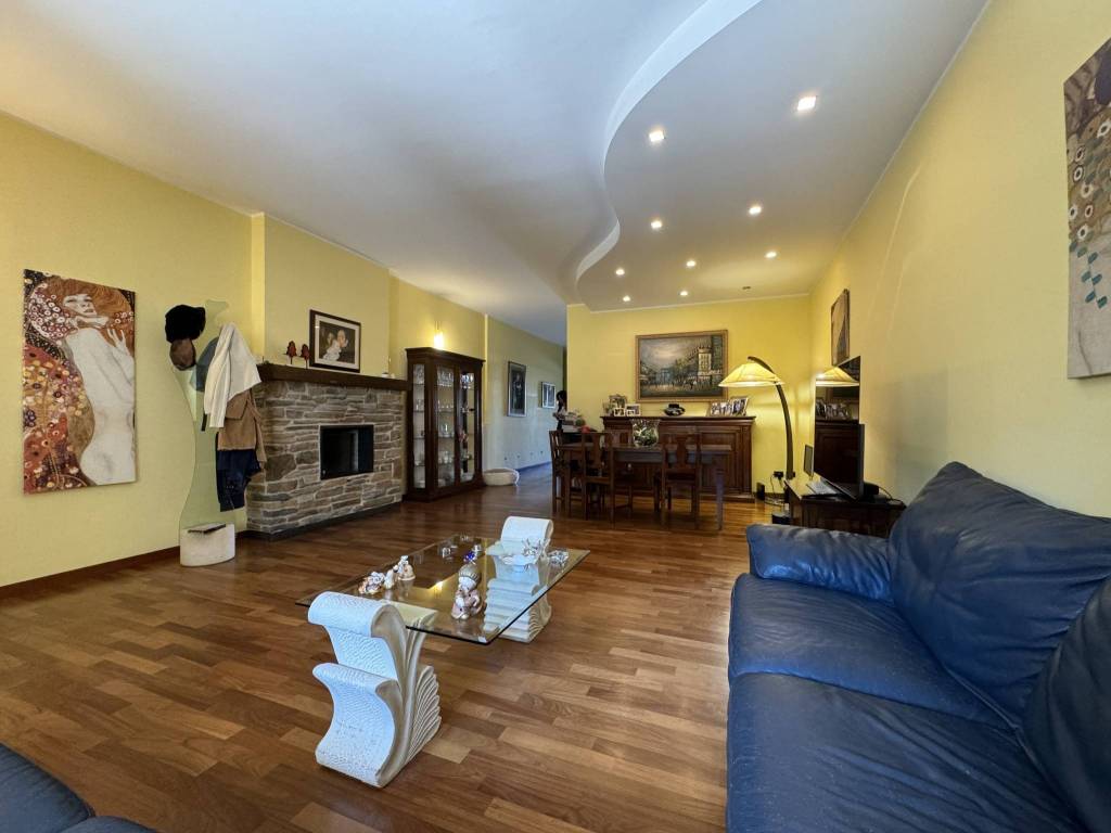 Villa a Surbo in Via Cosimo De Giorgi, 74 - Foto 5