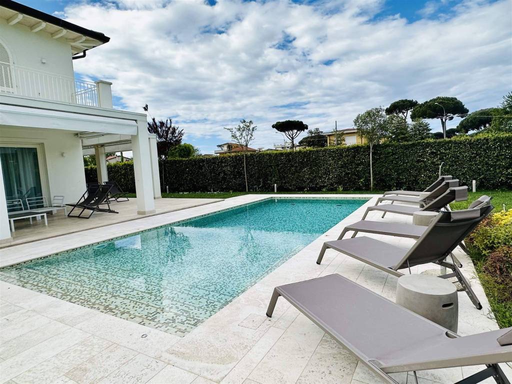 Villa a Pietrasanta in Via Ugo Foscolo - Foto 3