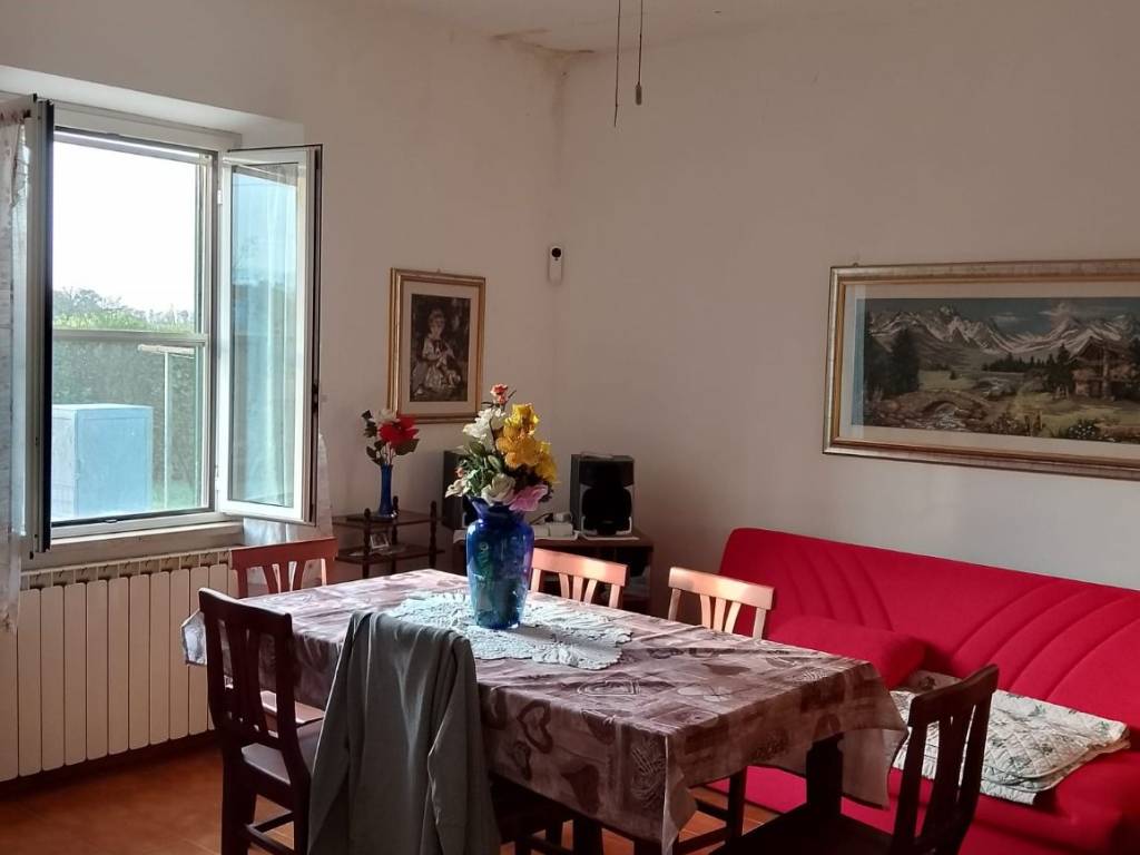 Villa a Latina in Strada Congiunte Destre, 68 - Foto 2