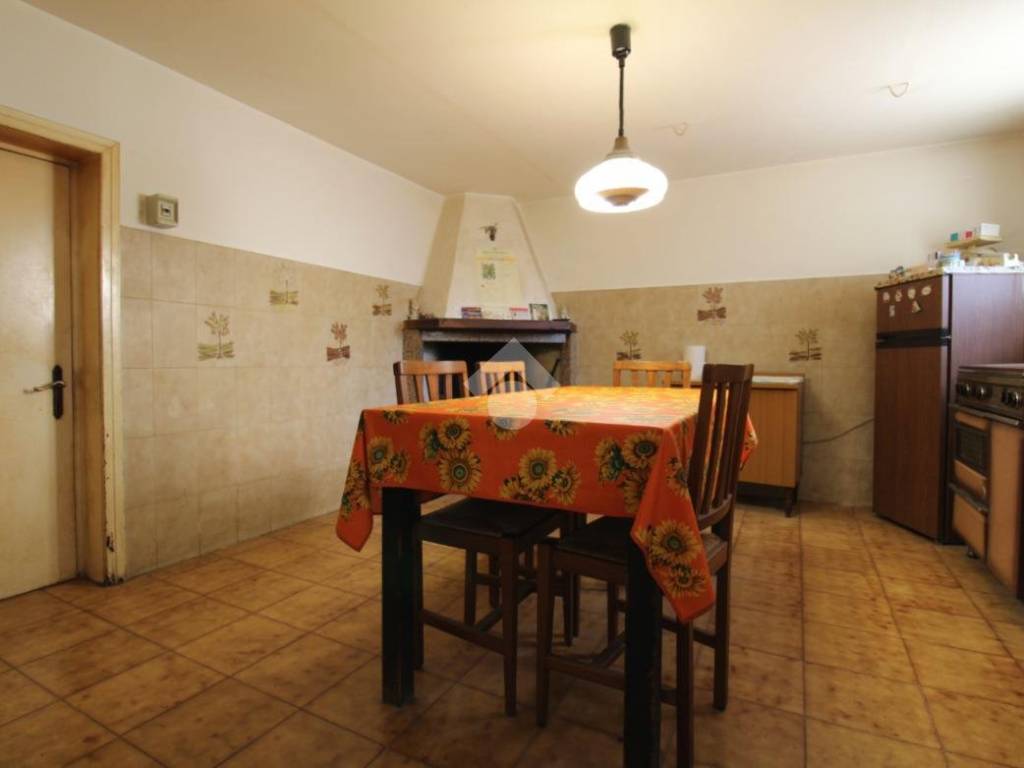 Casa indipendente a Campli in Via Santa Maria ad Eremo - Foto 3