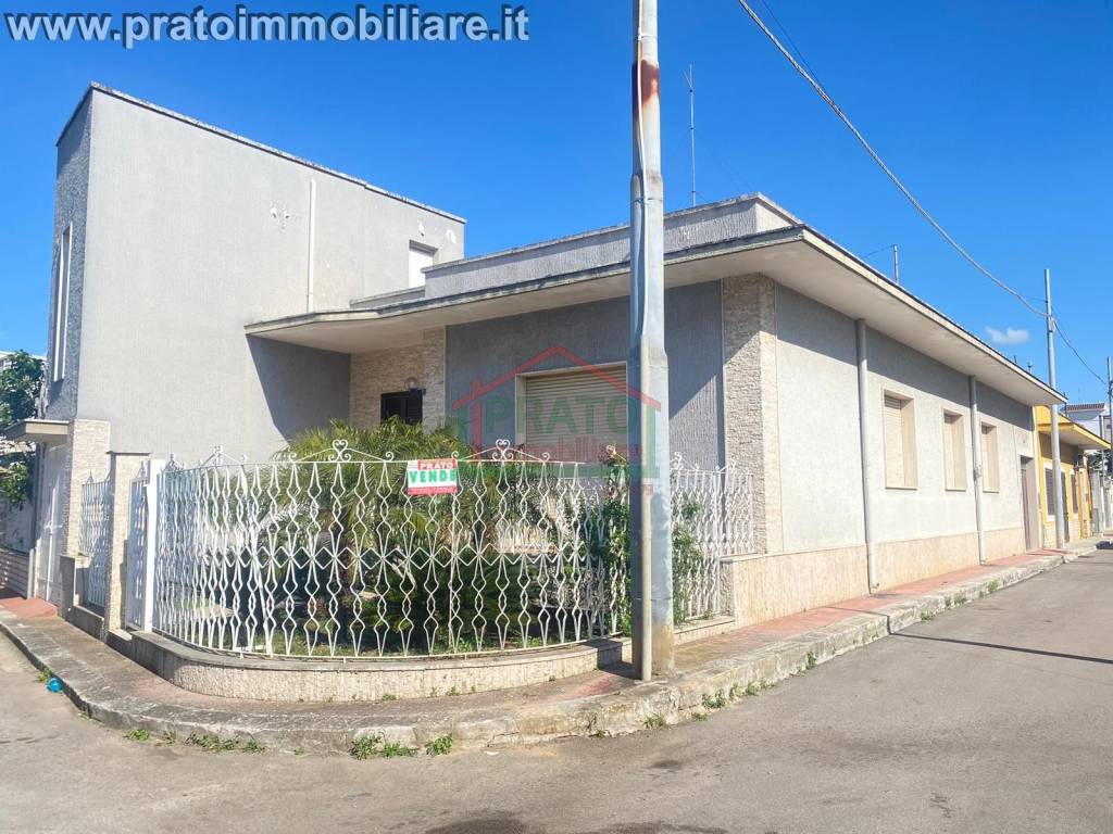 Villa a Squinzano in Via Piave, 49 - Foto 2