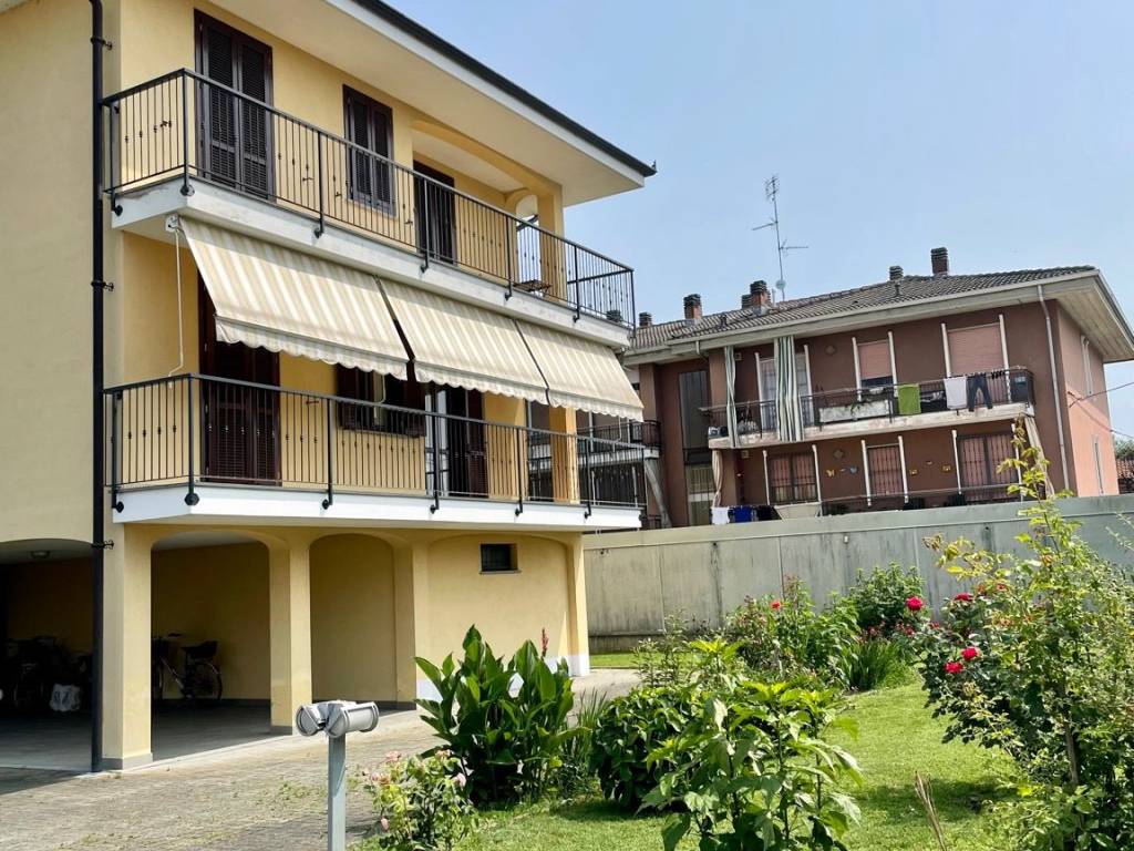 Appartamento a Crescentino in Via Ugo Foscolo - Foto 3