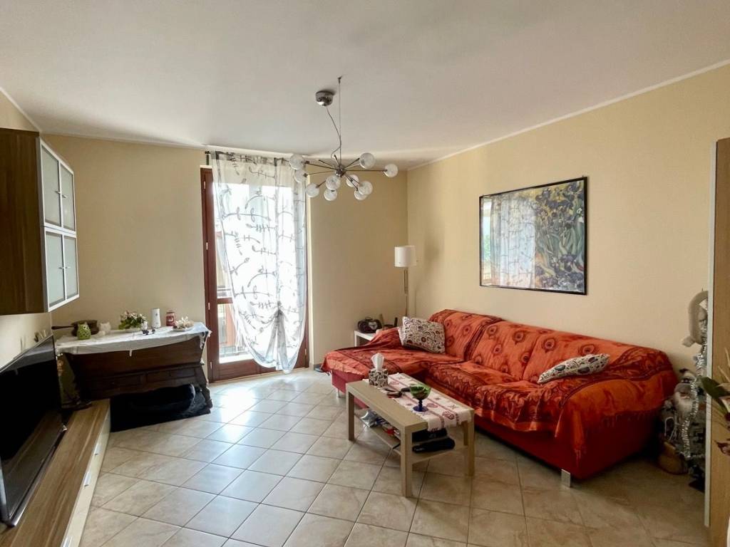 Appartamento a Crescentino in Via Ugo Foscolo - Foto 4