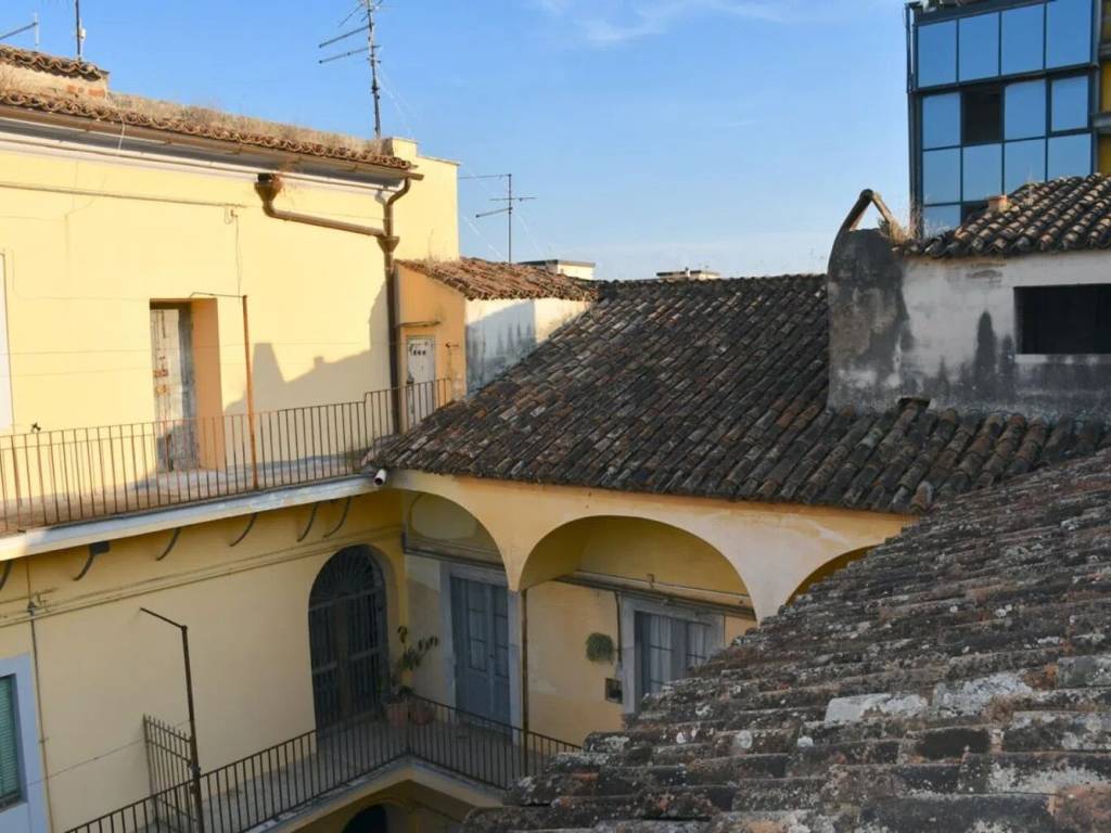 Appartamento a Caserta in Via Bernardo Tanucci, 17 - Foto 4