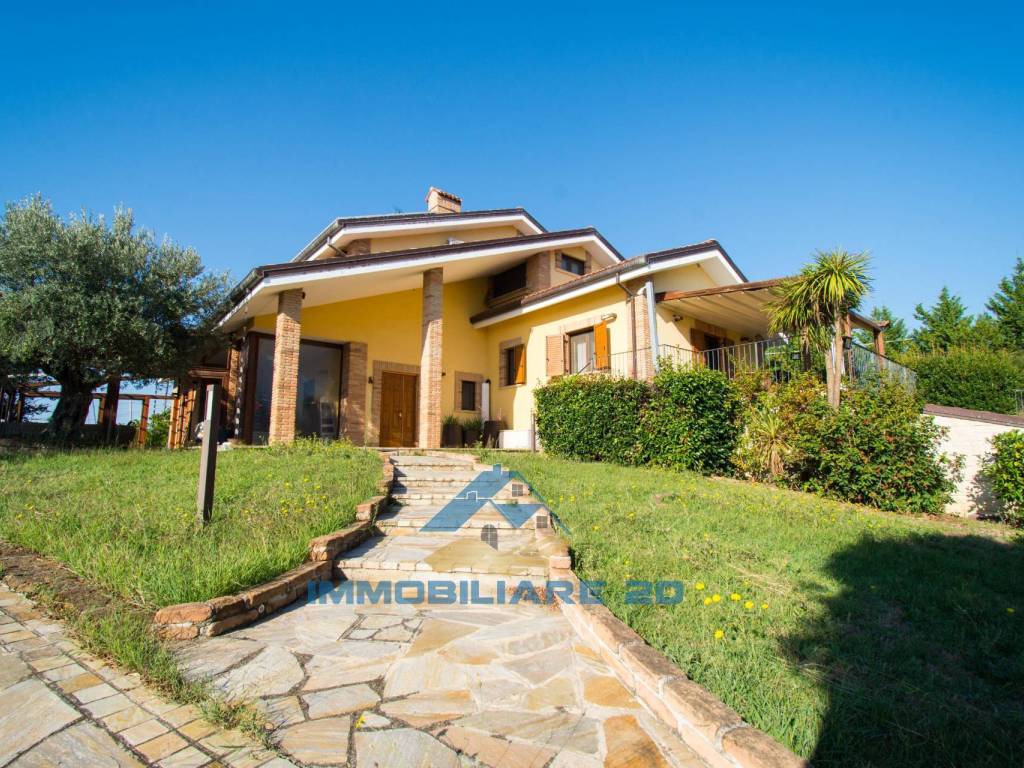 Villa a Teramo in VILLA FALCHINI, 1 - Foto 4