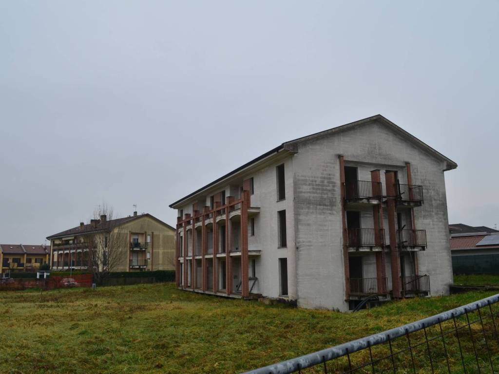 Appartamento a Varallo pombia in Via Monte Grappa - Foto 5