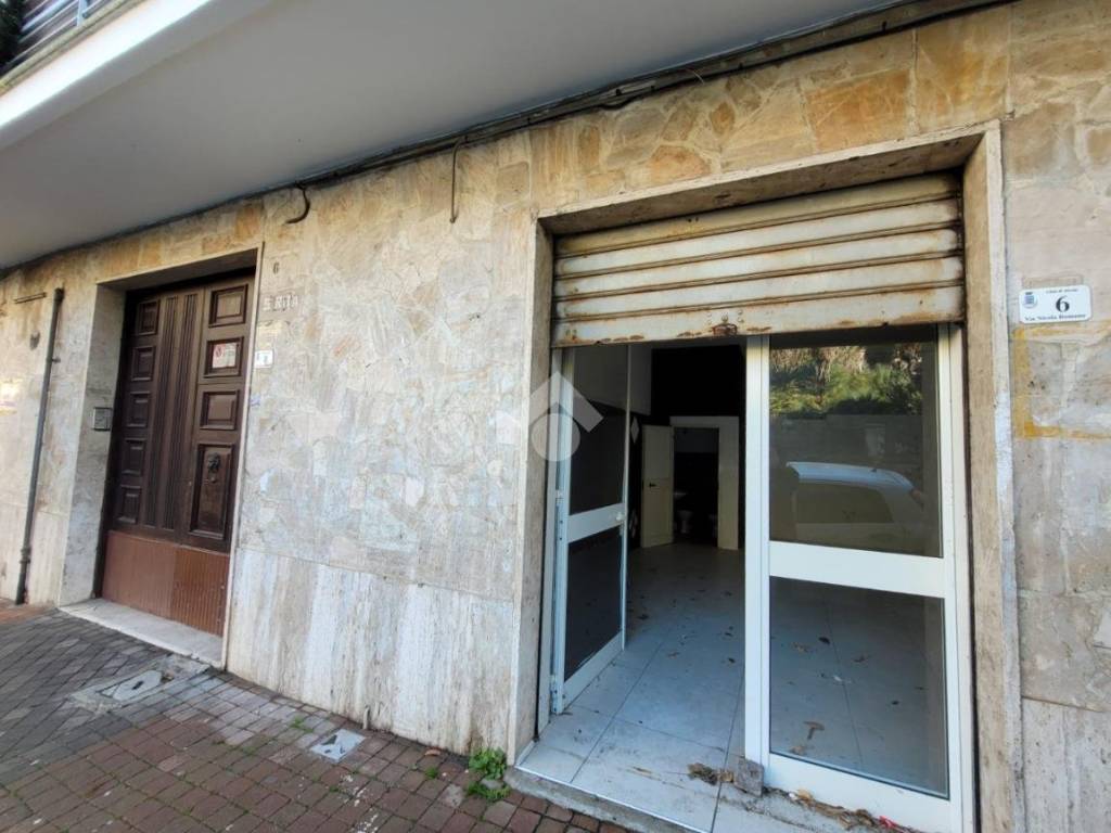Box / garage a Airola in Via nicola romano, 6 - Foto 2