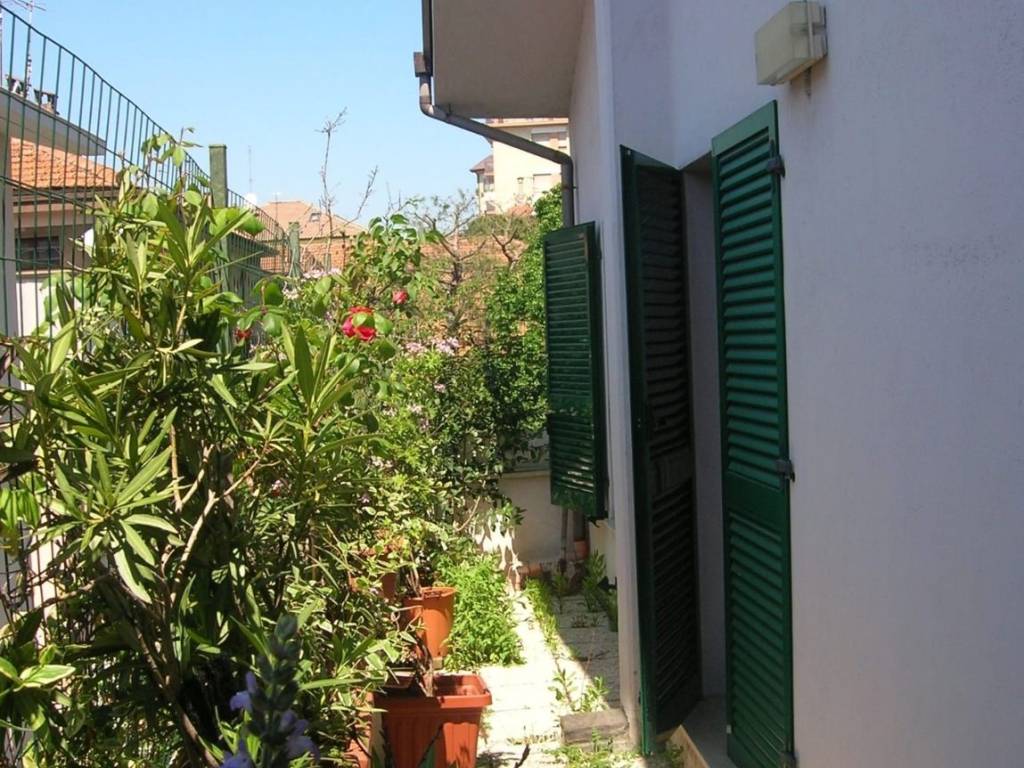 Casa indipendente a Civitanova marche in Via Giovanni Pascoli, 15 - Foto 2