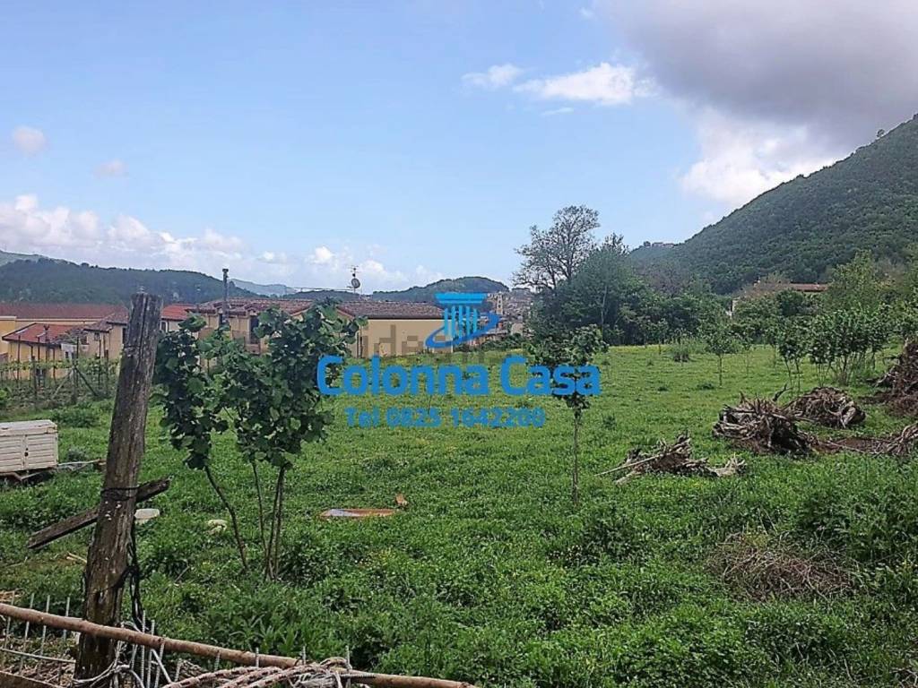 Terreno a Baronissi in Via Lucarelli S.N.C. - Foto 2