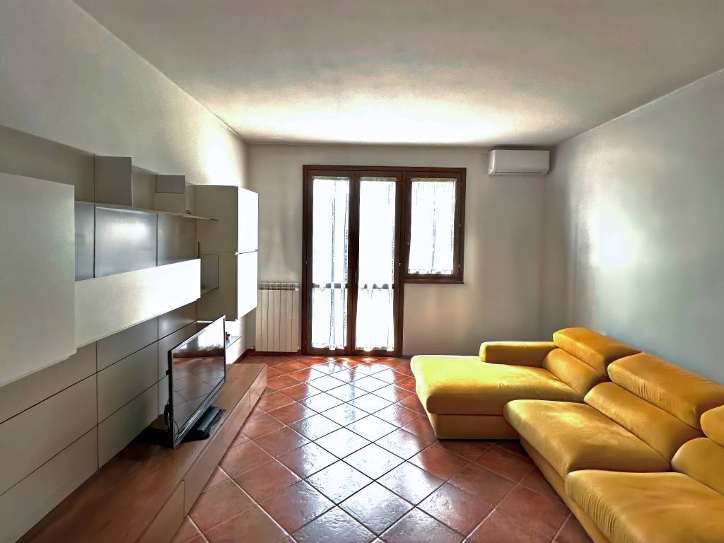 Casa indipendente a Prato in Via Giovanni Verga, 42 - Foto 4