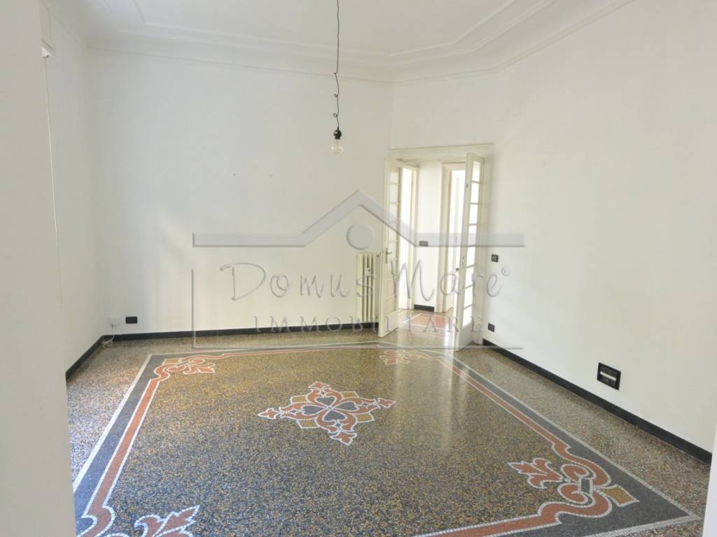 Appartamento a Savona in Via Montegrappa, 4 - Foto 2