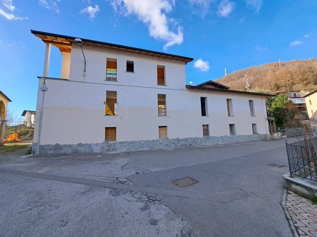 Appartamento a Gravedona ed uniti in Via Brenzio, 81 - Foto 3