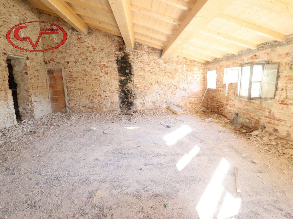 Appartamento a Montevarchi in levanella - Foto 2