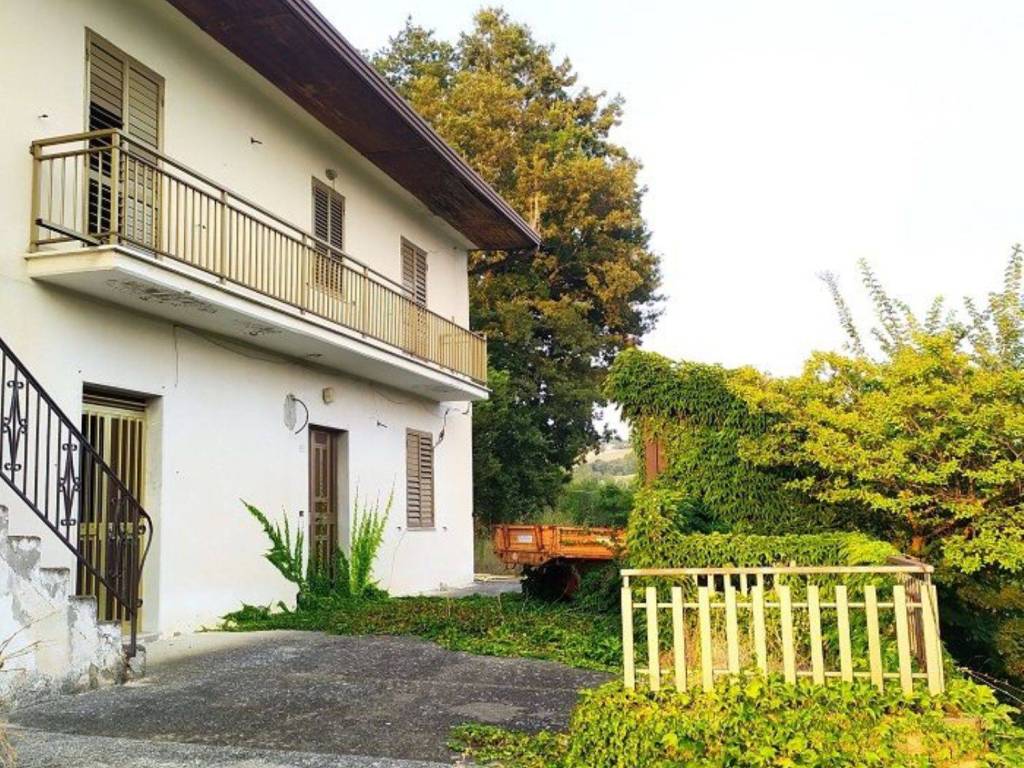 Villa a Gesualdo in Contrada Boschetto S.N.C. - Foto 2