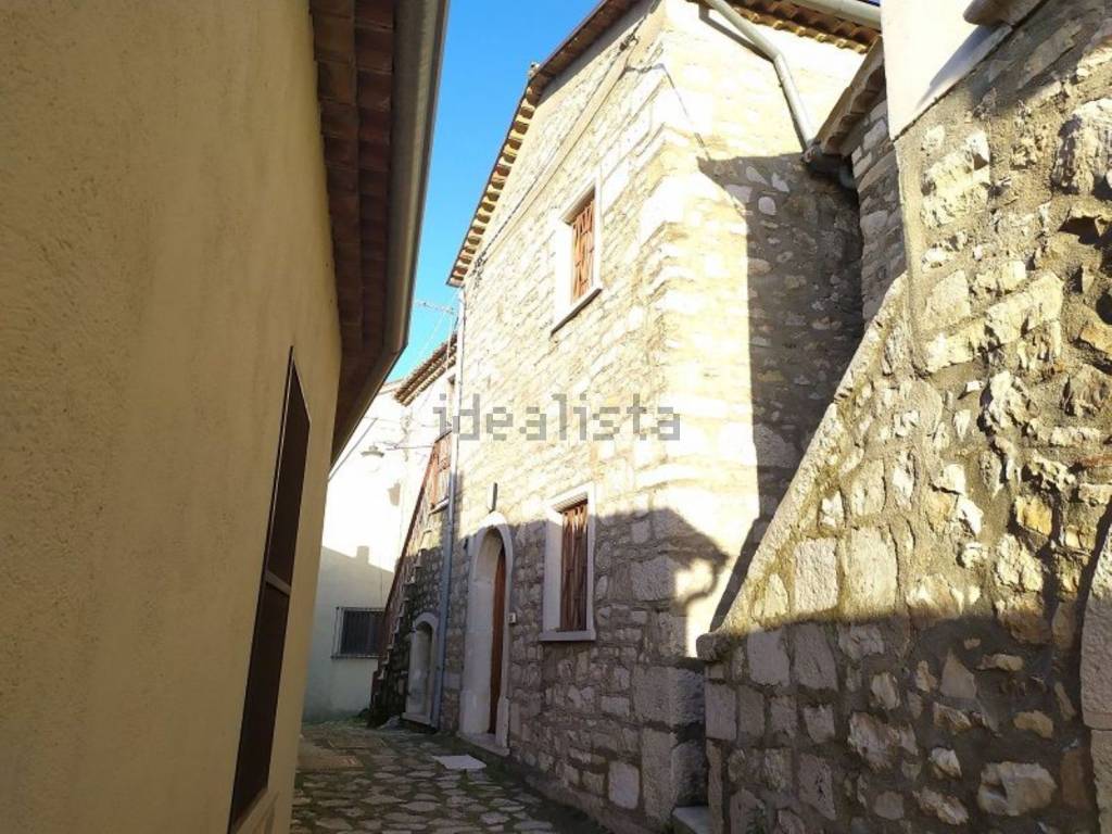 Villa a Gesualdo in Via Nunziatella Inferiore S.N.C. - Foto 3