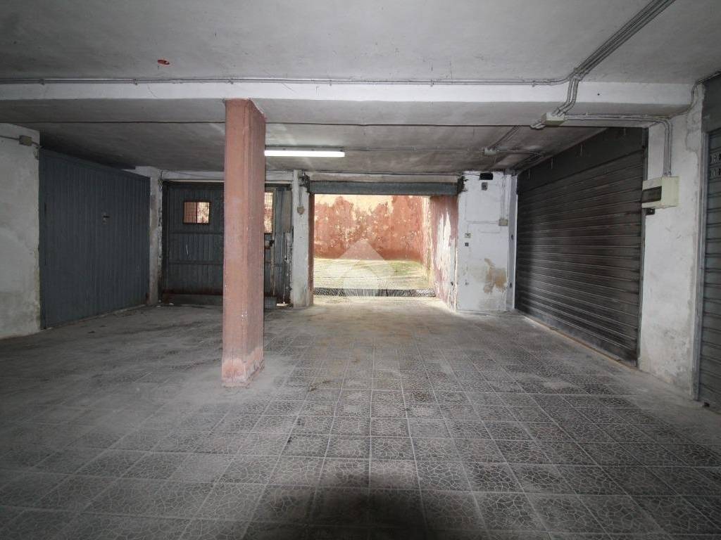 Box / garage a Brindisi in Via Monte San Michele, 65 - Foto 4