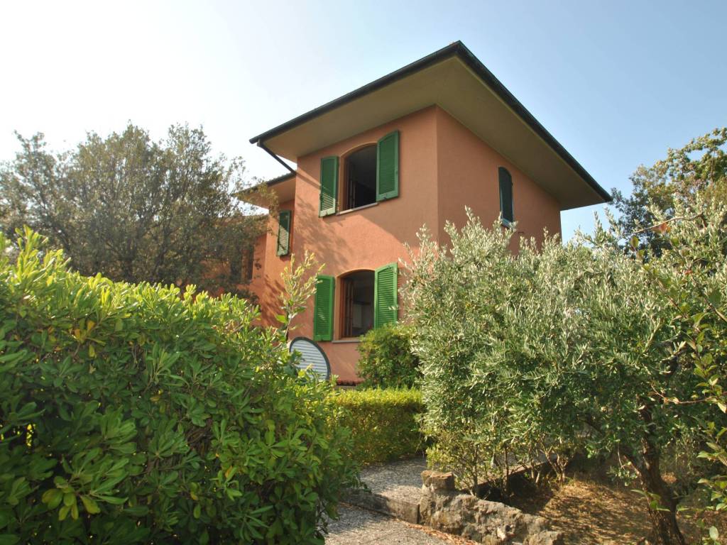 Casa indipendente a Rosignano marittimo in Via Le Spianate - Foto 2
