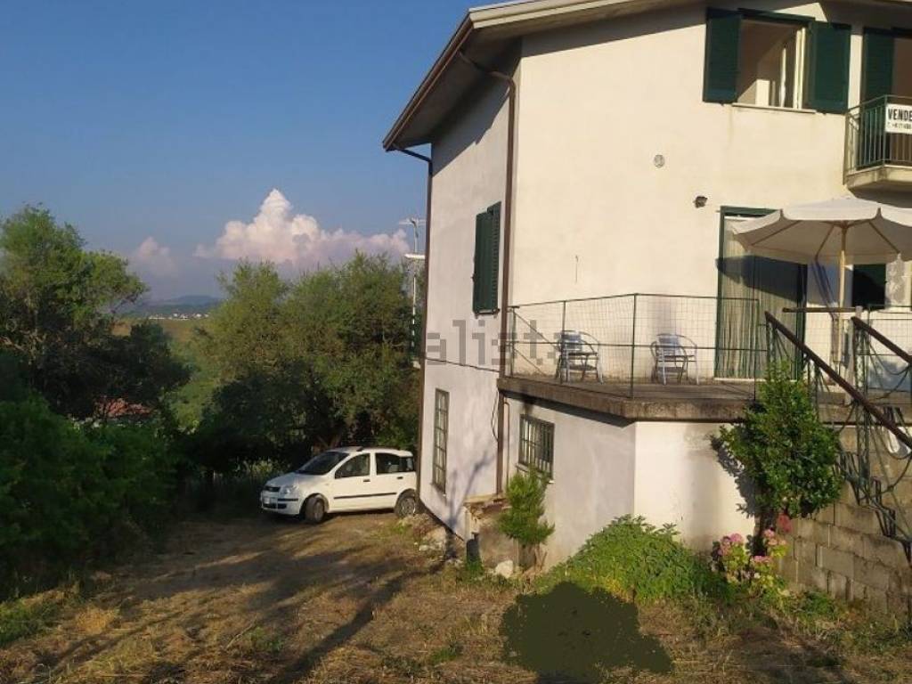 Villa a Paternopoli in Contrada Graffure S.N.C. - Foto 3