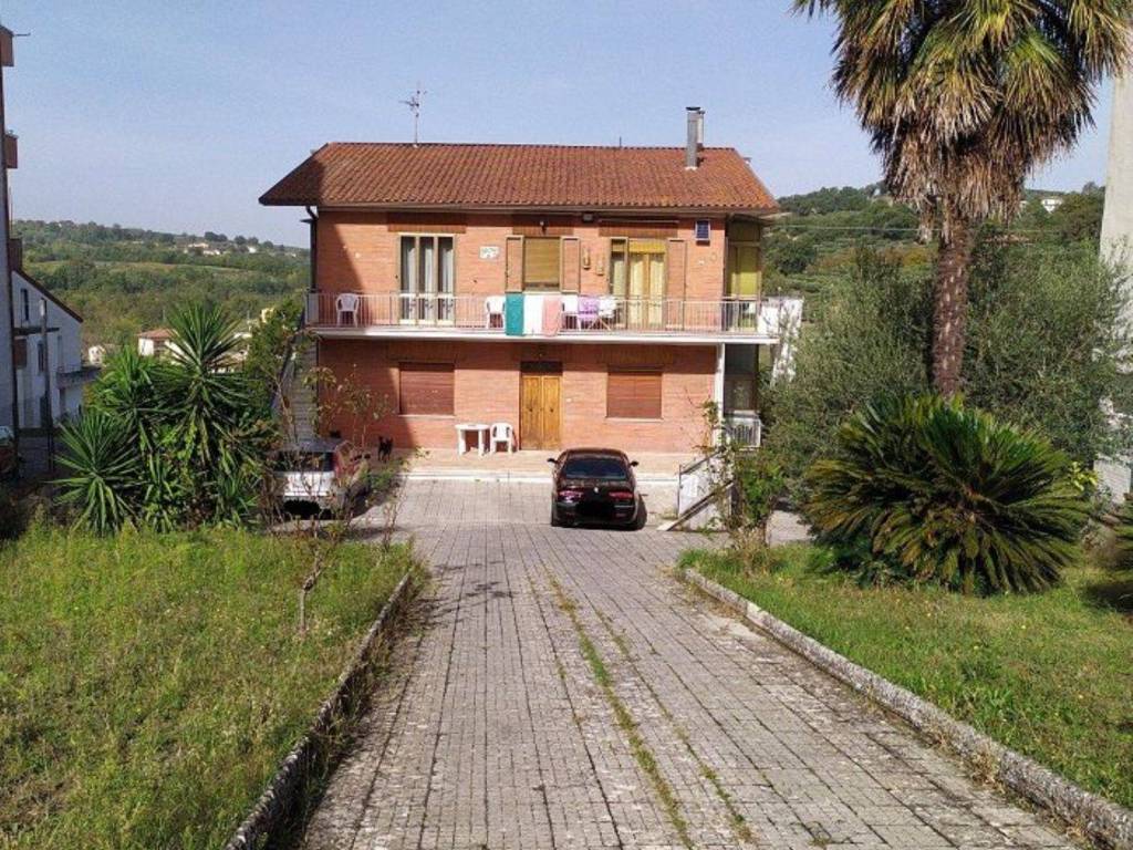 Appartamento a Mirabella eclano in Via Calcazanco S.N.C. - Foto 3