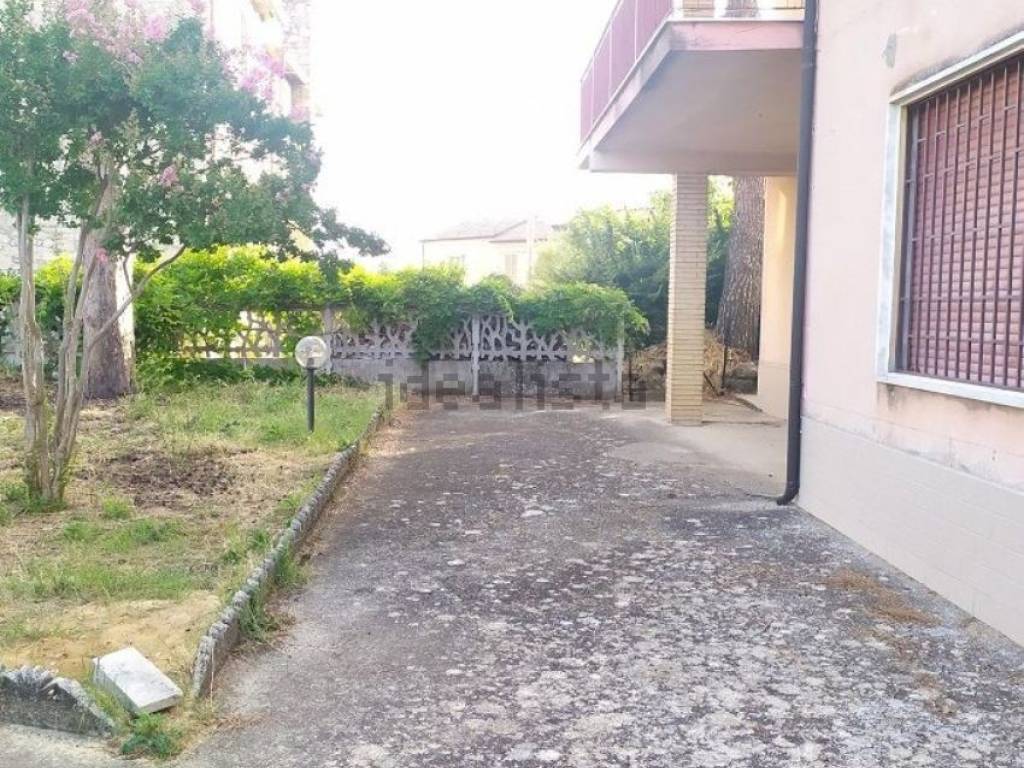 Villa a Mirabella eclano in Via Santa Caterina S.N.C. - Foto 5