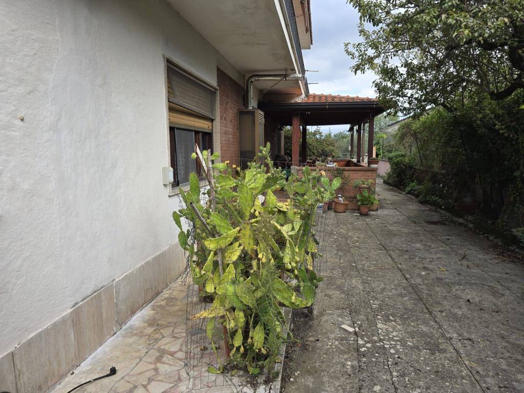 Villa a Frosinone in Via delle Fornaci - Foto 2