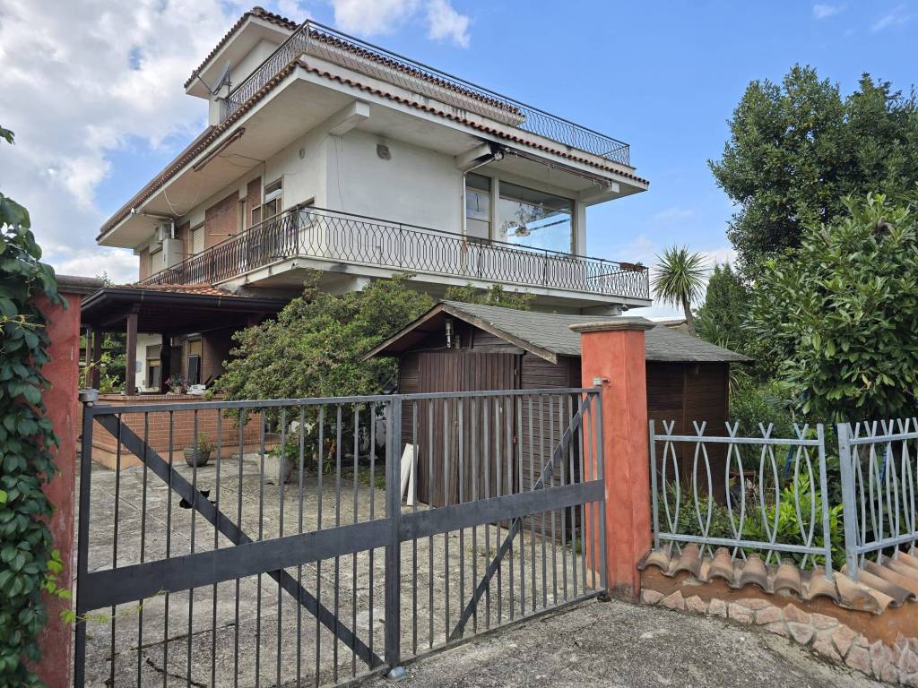Villa a Frosinone in Via delle Fornaci - Foto 4