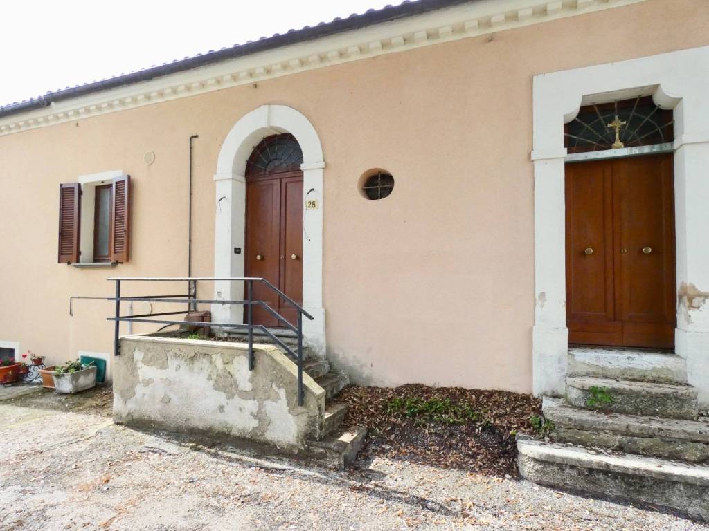 Casa indipendente a Fabriano in Via Case Nuove, 25 - Foto 4