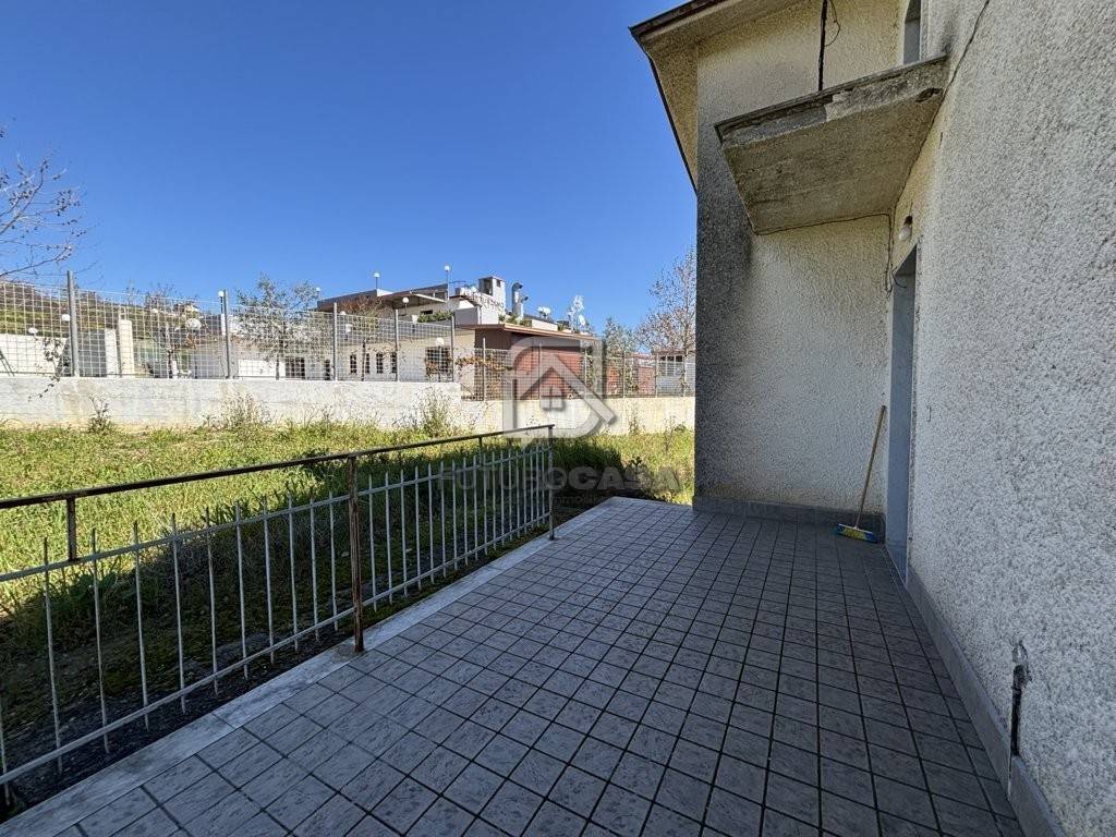 Casa indipendente a Sant'arcangelo trimonte in Strada Provinciale SS90bis-Sant'Arcangelo Trimonte - Foto 5