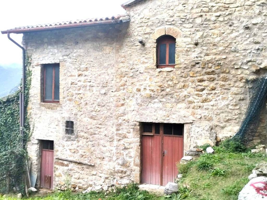 Rustico / casale a Ferentillo in Via di Macenano - Foto 2
