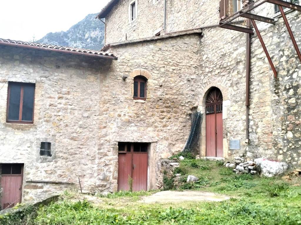 Rustico / casale a Ferentillo in Via di Macenano - Foto 3