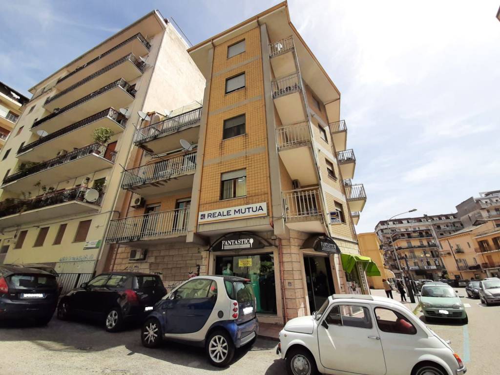 Immobile a Lamezia terme in Via Tagliamento, 24 - Foto 2