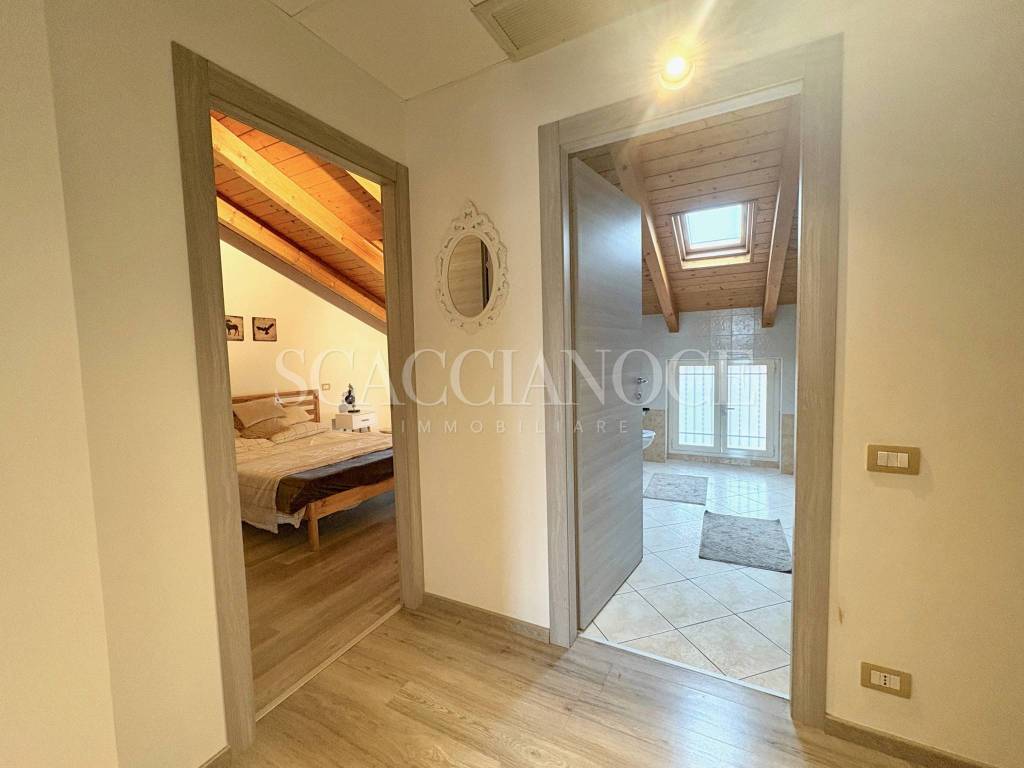 Attico / mansarda a Biella in Via San Giuseppe Cottolengo, 40 - Foto 3