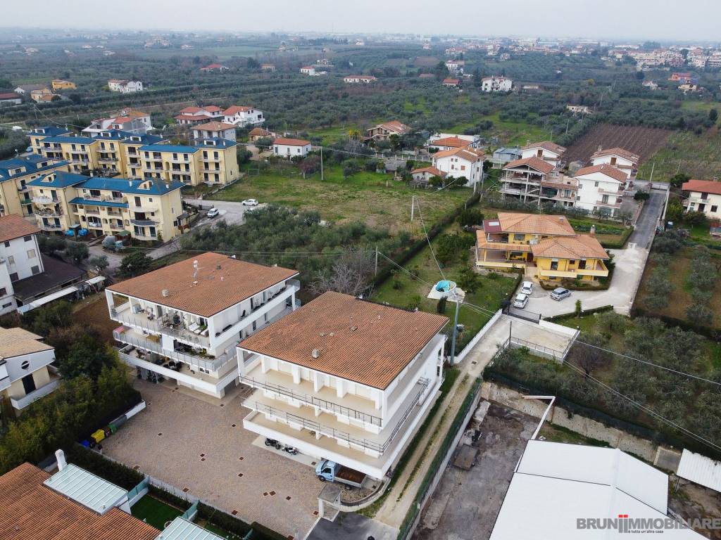 Palazzo / stabile a Ortona in Contrada San Donato, 82 - Foto 2