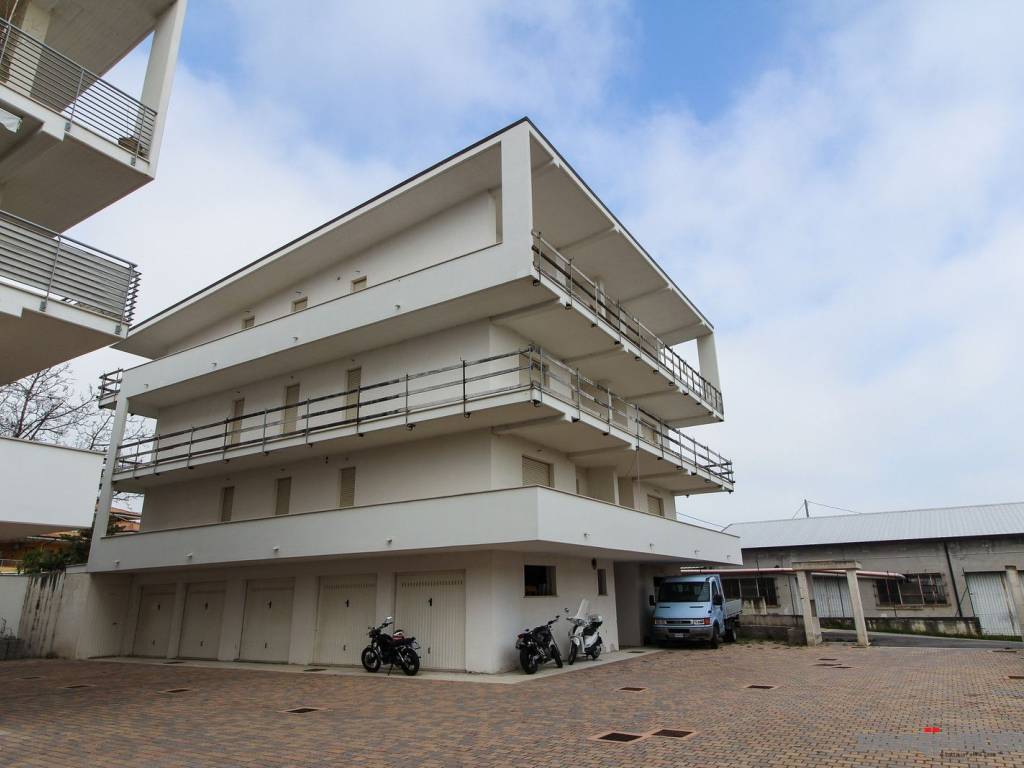 Palazzo / stabile a Ortona in Contrada San Donato, 82 - Foto 3