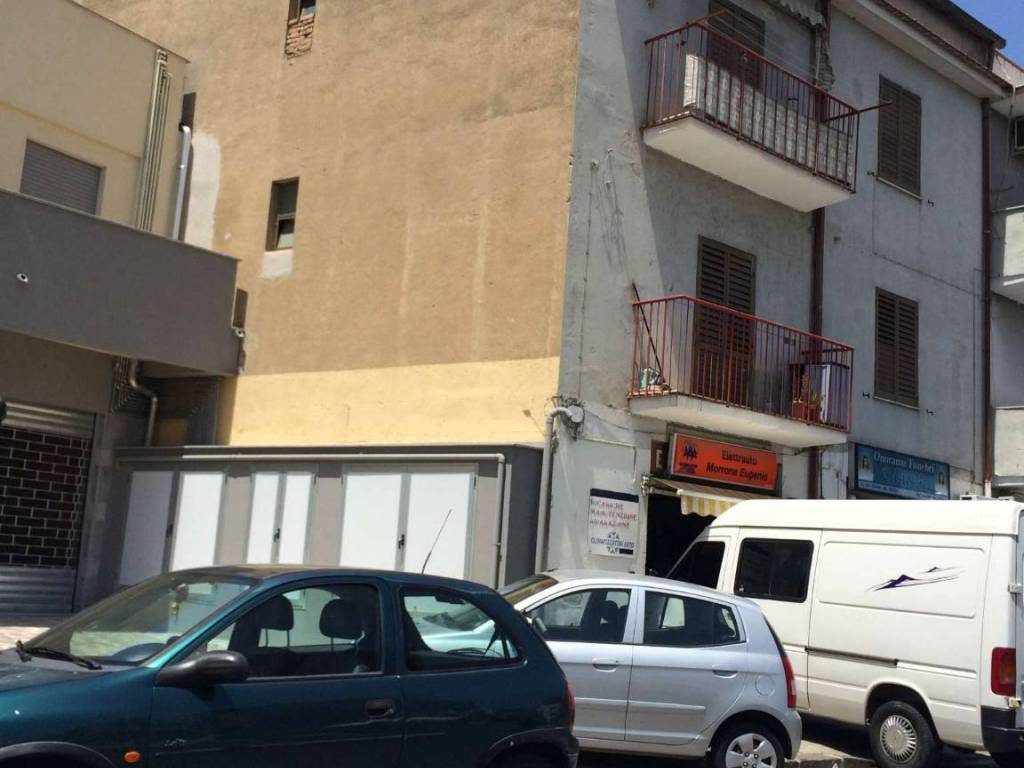 Immobile a Cosenza in Via Popilia 166 - Foto 2