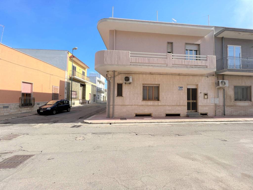 Appartamento a Manduria in Via Ponte Incassato, 23 - Foto 2