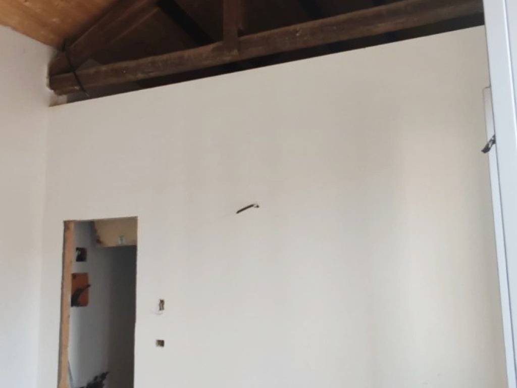 Appartamento a Gorla minore in Via Roma, 11 - Foto 3
