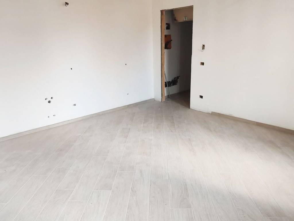 Appartamento a Gorla minore in Via Roma, 11 - Foto 4