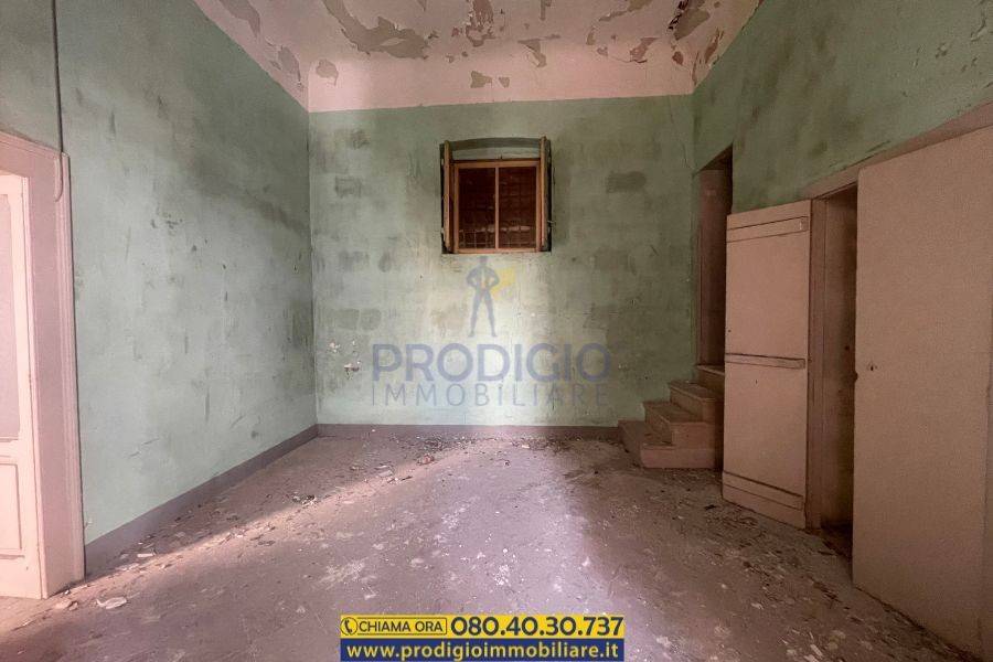 Palazzo / stabile a Bisceglie - Foto 2