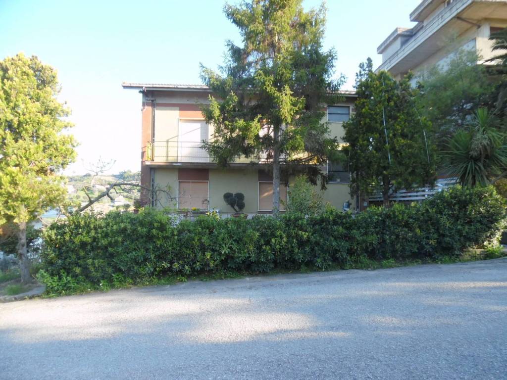 Appartamento a San benedetto del tronto in Via Colfiorito - Foto 1