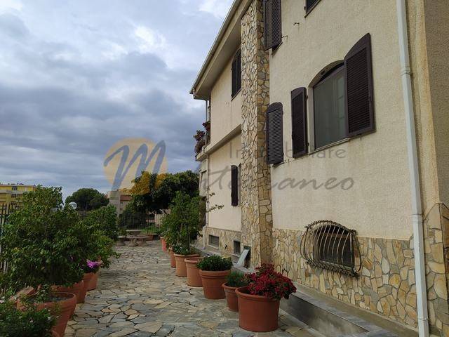 Villa a Ventimiglia in Via Nervia - Foto 2